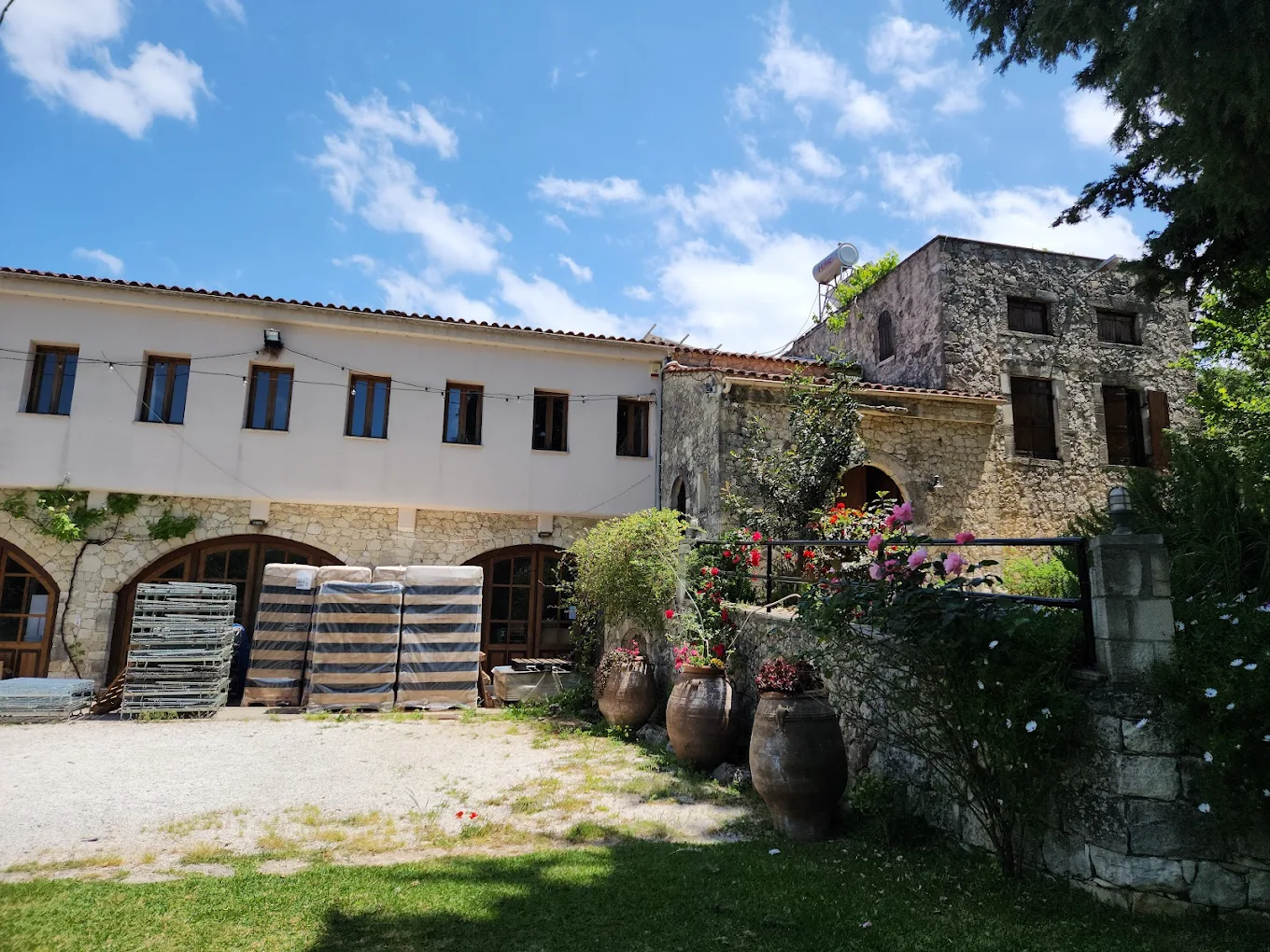 Dourakis Winery
