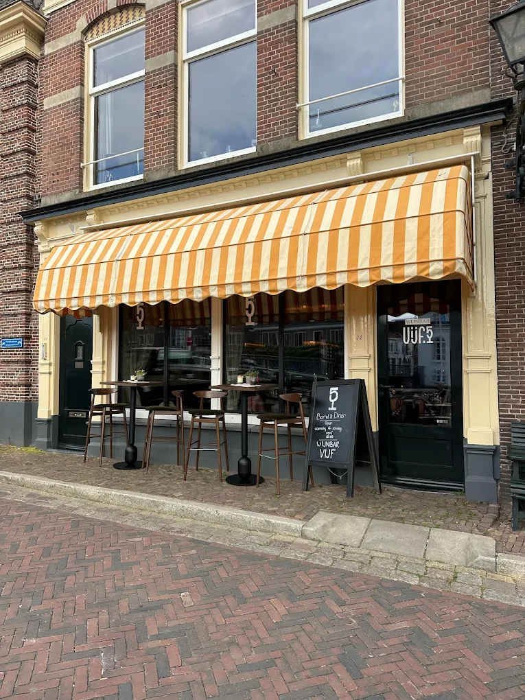 Wijnbar Vijf